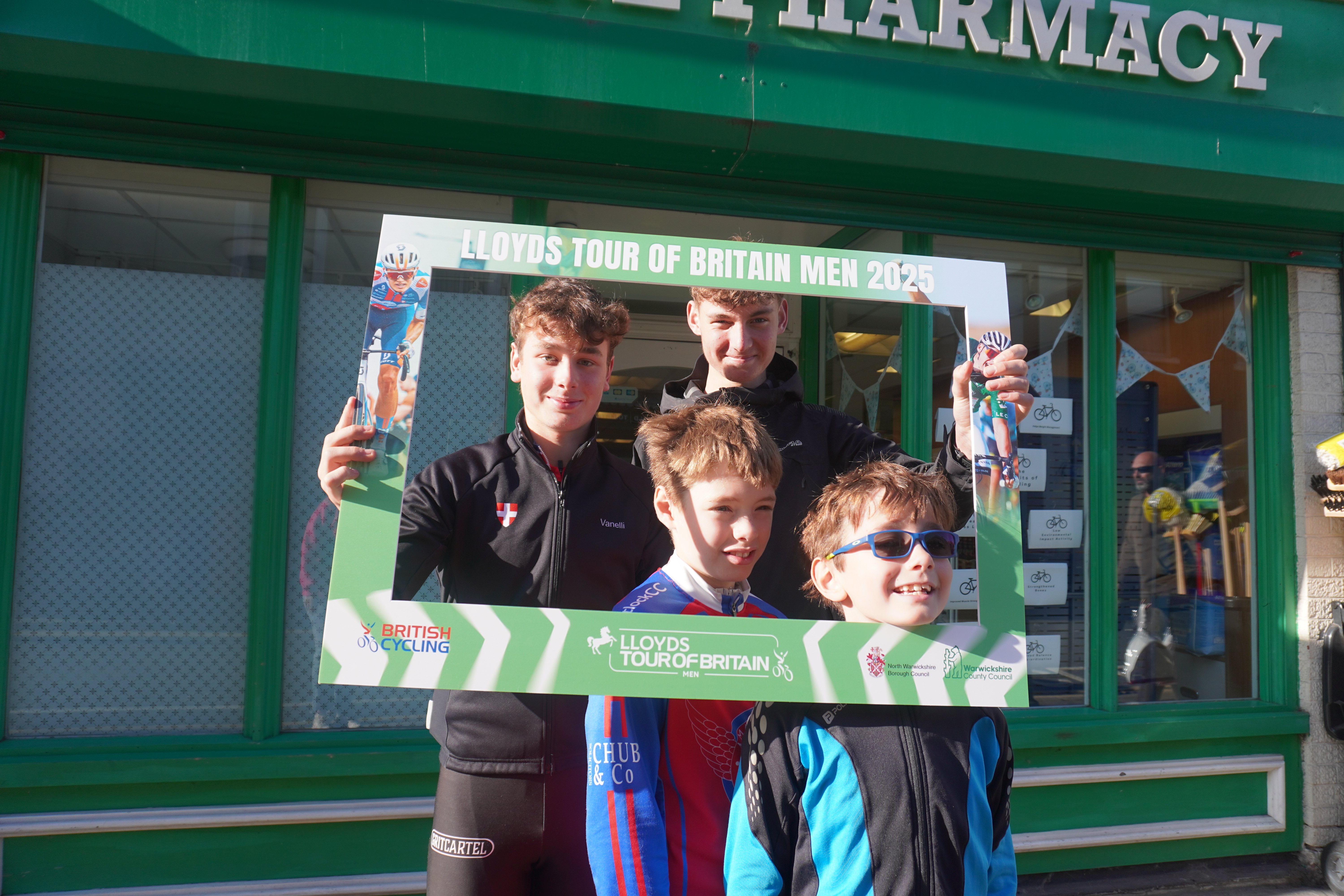 Lloyds Tour of Britain Men 2025 Stage 4 Atherstone - in the frame boys