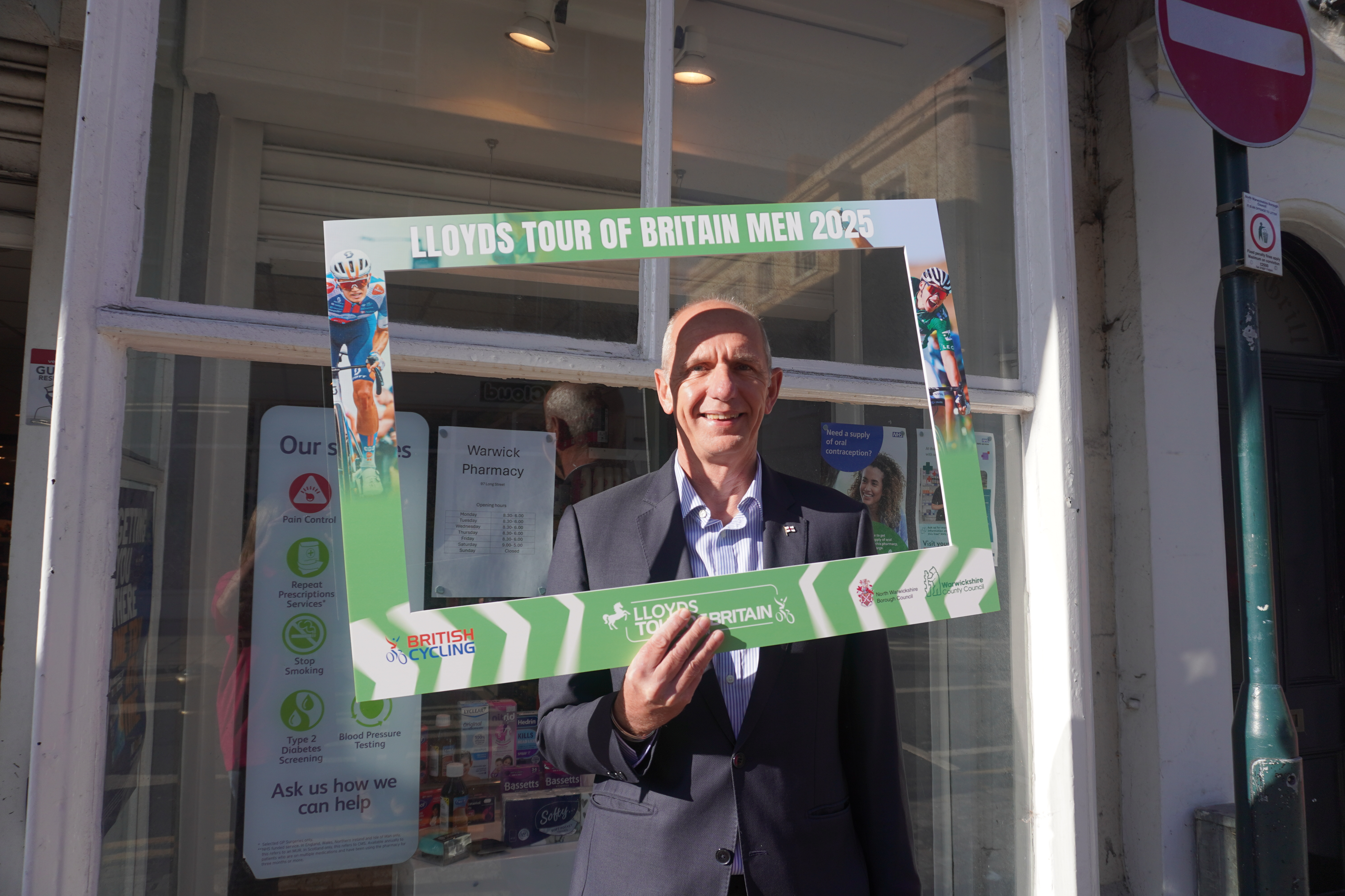 Lloyds Tour of Britain Men 2025 Stage 4 Atherstone - in the frame, Leader of the Council David Wright