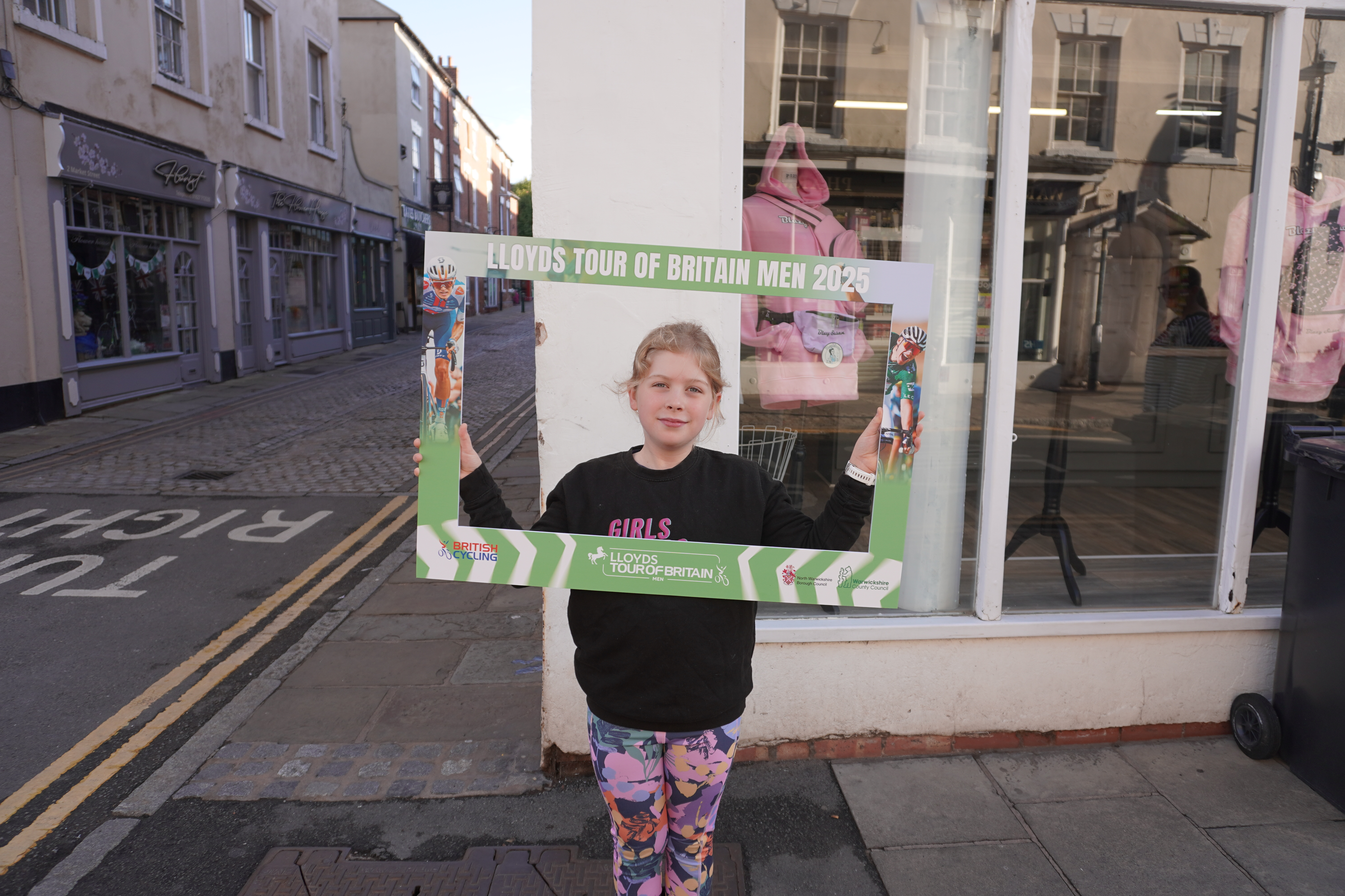 Lloyds Tour of Britain Men 2025 Stage 4 Atherstone - in the frame girl