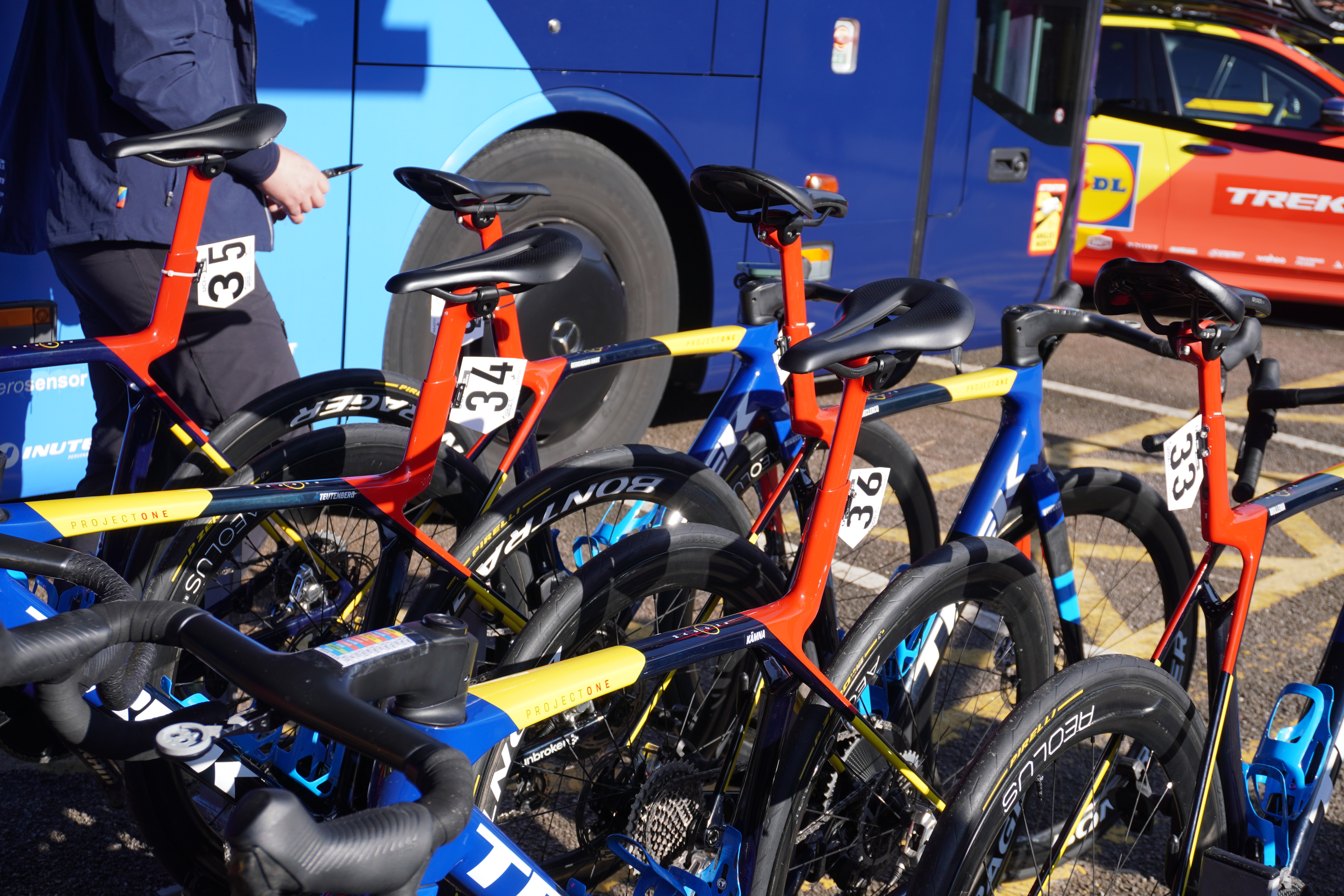 Lloyds Tour of Britain Men 2025 Stage 4 Atherstone - bike prep
